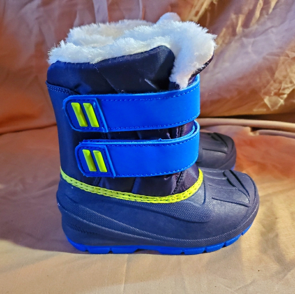 Cat and Jack winter boots